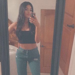 Meet your Posher, Perla